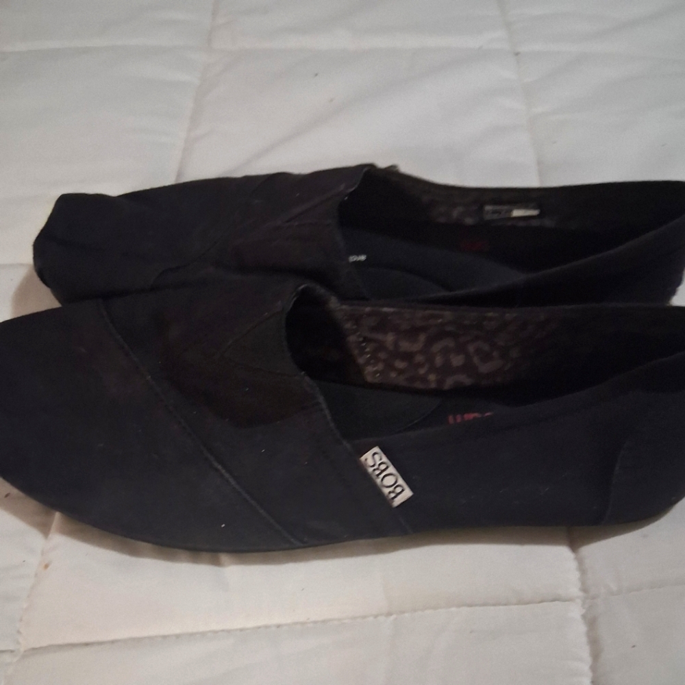 Women's Black Slip-On Shoes
